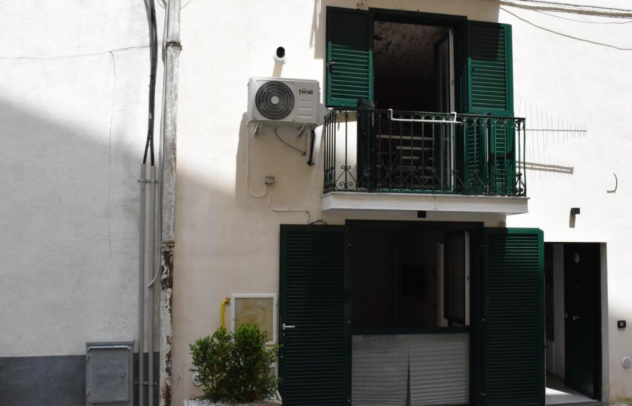Ninfa Marina, Open Space Fronte Spiaggia Vietri Exterior foto